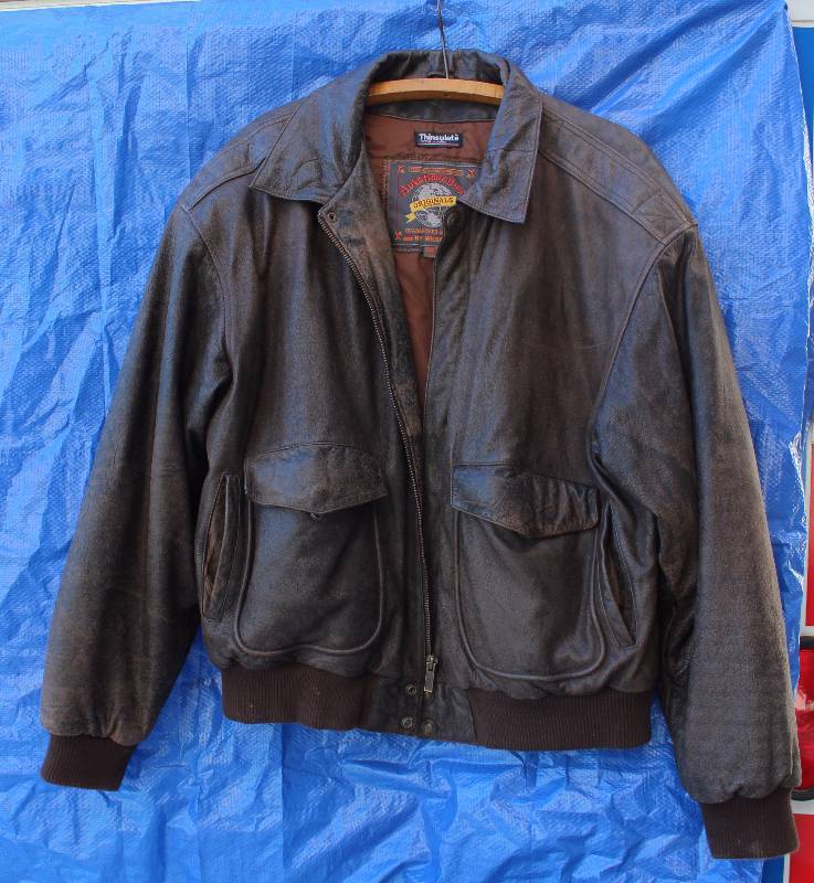 lot 6116 image: Wilsons Leather Jacket - XL - Adventure Bound - See photos