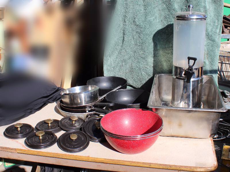 lot 6127 image: Assorted Kitchenware - see photos