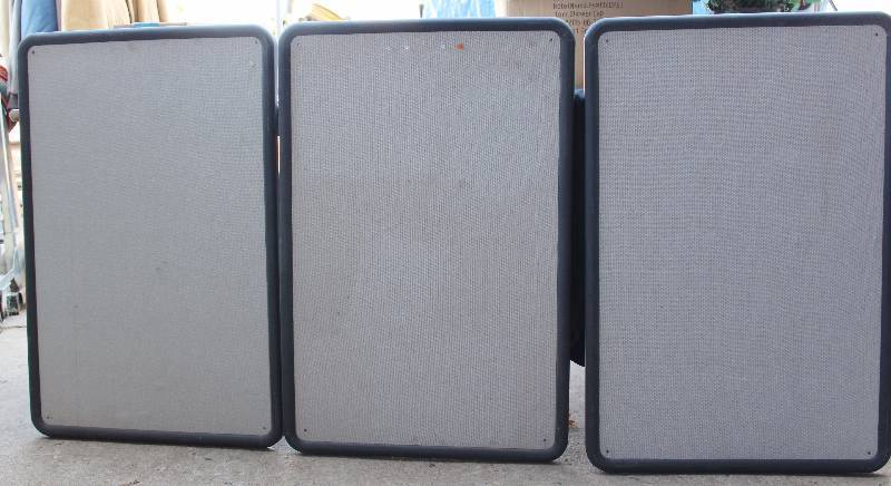 lot 6147 image: Lot of 3 Gray, Framed bulletin Boards - 24 x 36