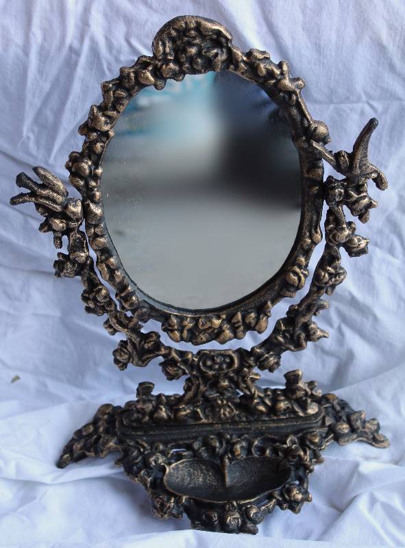 lot 6165 image: Oval Mirror on Decorative Metal Stand - Pretty