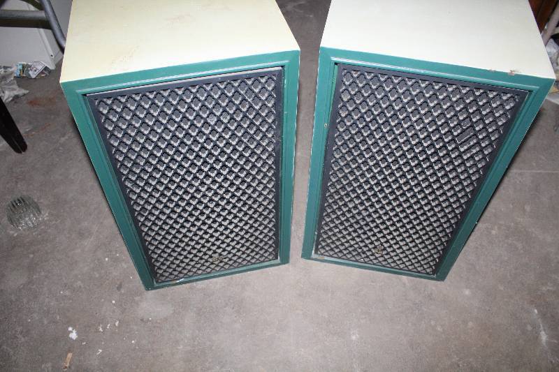 lot 6198 image: Set of 2 Vintage Sansui Speakers - See Photos