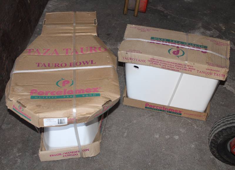 lot 6211 image: New Toilet - See Photos