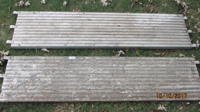 lot 4613 image: Lot of 2 Pieces of Walk Plank for Scaffolding