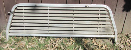 lot 4625 image: Aluminum Louvre Head Ache Rack for Truck - 70.5 wide - see photos