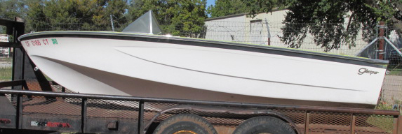 lot 4629 image: Glasspar Boat - See photos - Just add a motor (trailer not included)