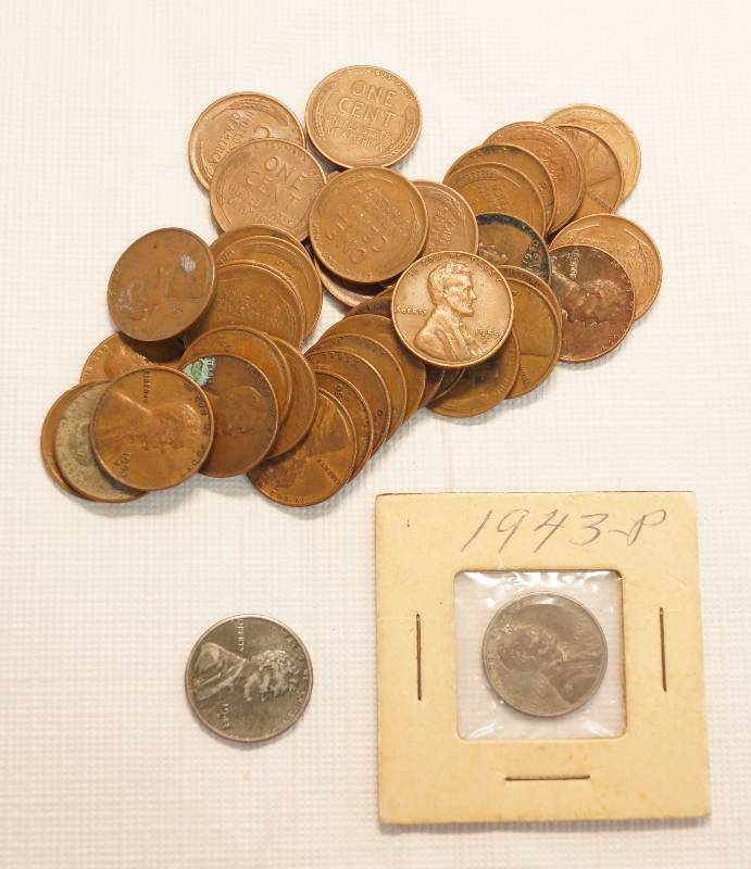 lot 4596 image: Lot of 38 Wheat Pennies & 2 newer penny - see photo