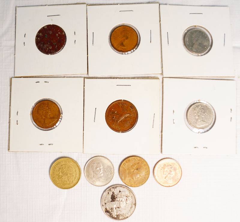 lot 4594 image: Lot of 10 Foreign Currency Coins - See Photos
