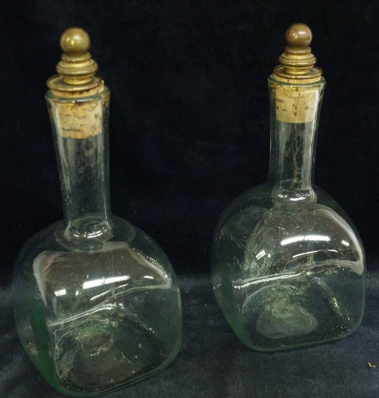 lot 1126 image: Lot of 2 Glass Bottles w cork stoppers - Unique Decor