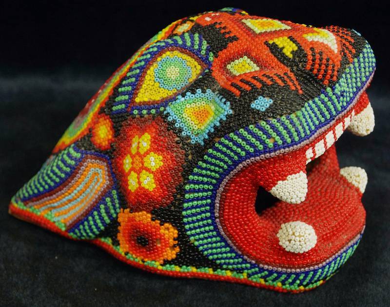 lot 1134 image: AMAZING Beaded Tiger Head - Very Unique Artwork MUST SEE