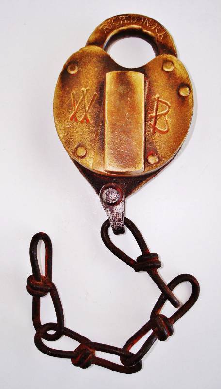 lot 1138 image: Antique Padlock - WILSON BOHANNON, Brooklyn New York, Richmond Connecticut Railroad Cast Brass Pad lock. No keys