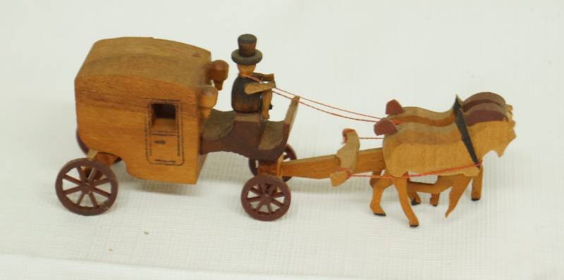 lot 4794 image: Tiny Wooden Coach w horses and coachman - Made in German Democratic Republic - WOW