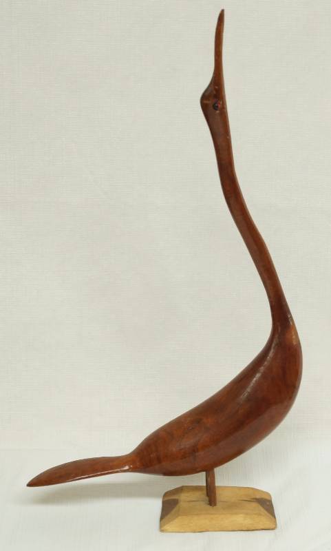 lot 4839 image: Wood Carved Crane  Bird - great home decor - nice condition