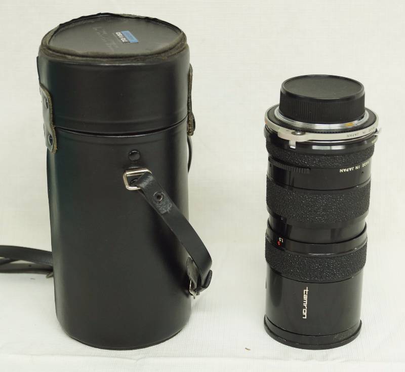 lot 1951 image: Camera AUTO ZOOM Lens - Tamron - 13.8 f70150mm M# 70-150 adaptall - No. 5608409 w case (For Minolta)