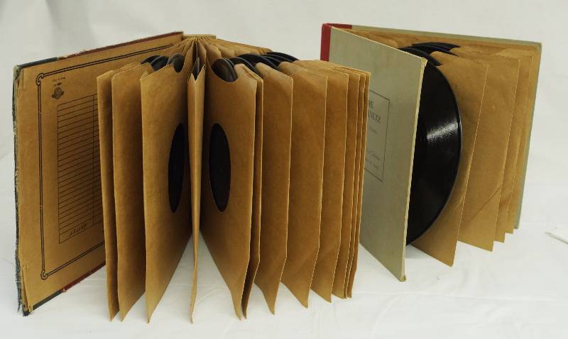 lot 1042 image: Vintage Record Albums - 78 speed - In two collector sleeve books - see photo