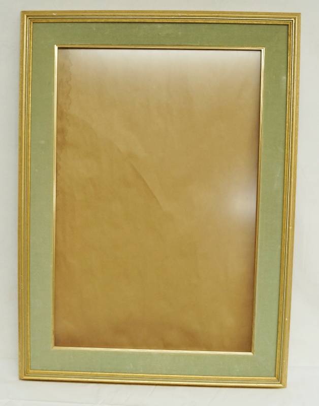 lot 1047 image: Nice, Large Wall Frame - with non- glare museum glass - open area is 16.5 x  24.75 - Velvety frame - NICE