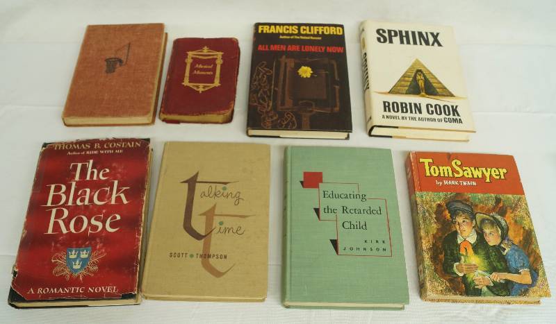 lot 6097 image: Lot of 8 Old and Vintage Books - see photos for titles - great finds in here