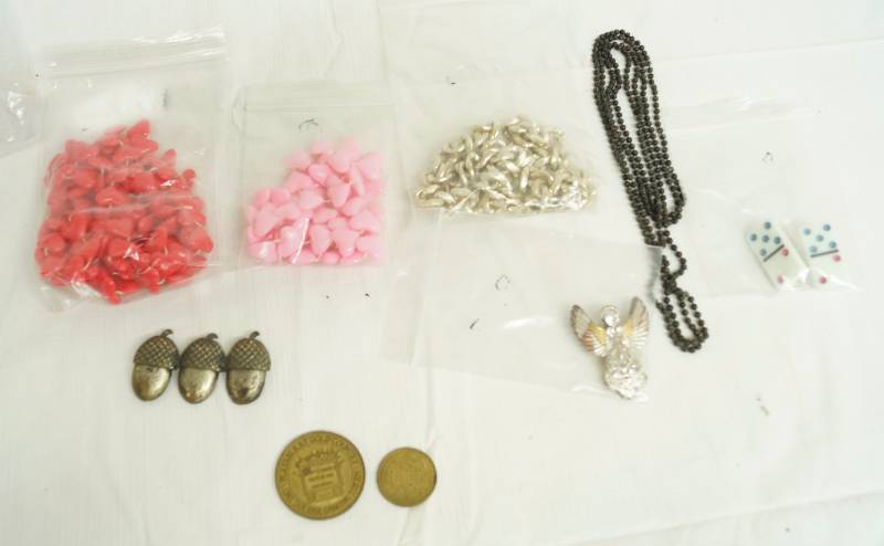 lot 6101 image: Lot of costume jewelry, pins and fashion earrings - and a couple of collector coins - see photos