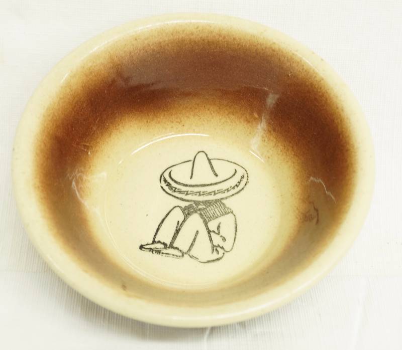 lot 6109 image: Cool Ovenware Bowl - W Man in Mexican Sombrero - WOW