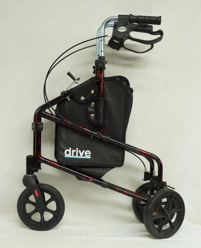 Rolling Push Tricycle Walker w/ brakes like new!!! made by "drive" Medical M HX5 9JP