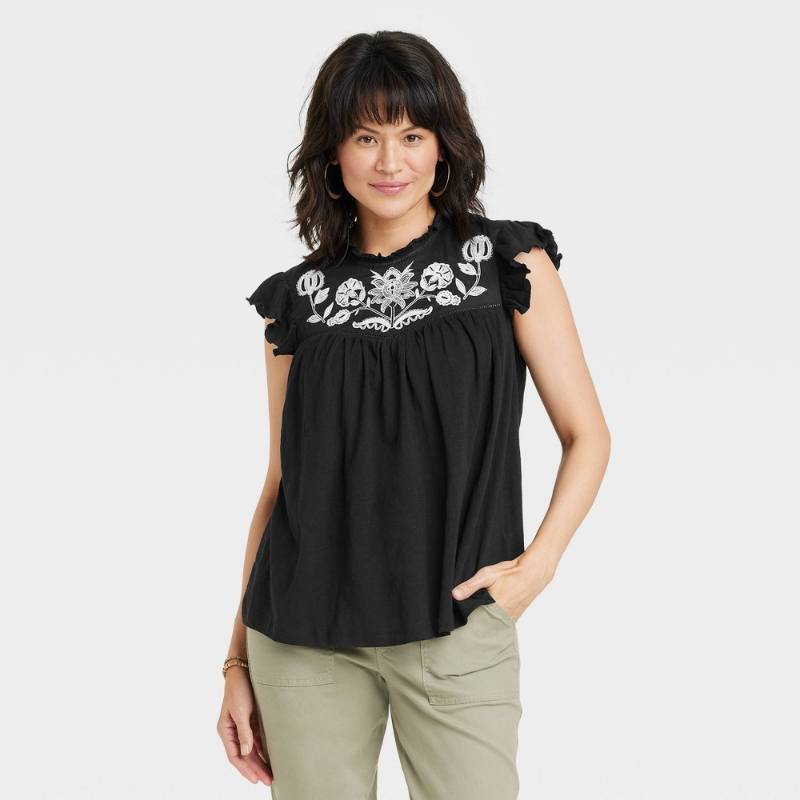 Women's Short Sleeve Embroidered Top - Knox Roseâ„¢ Black Floral XL  Women  Clothes (Houston White Shirt -Wild Fable JACKET, Ingrid &Isabel JEANS Short  , DRESS, SWIMSUIT , Grayson/Threads , Ava viv ) (