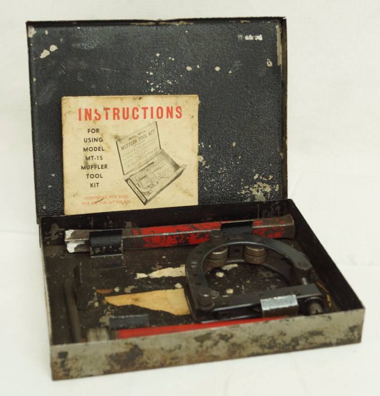 lot 6179 image: Vintage Muffler Tool Kit in case w InstructionsM# MT-15