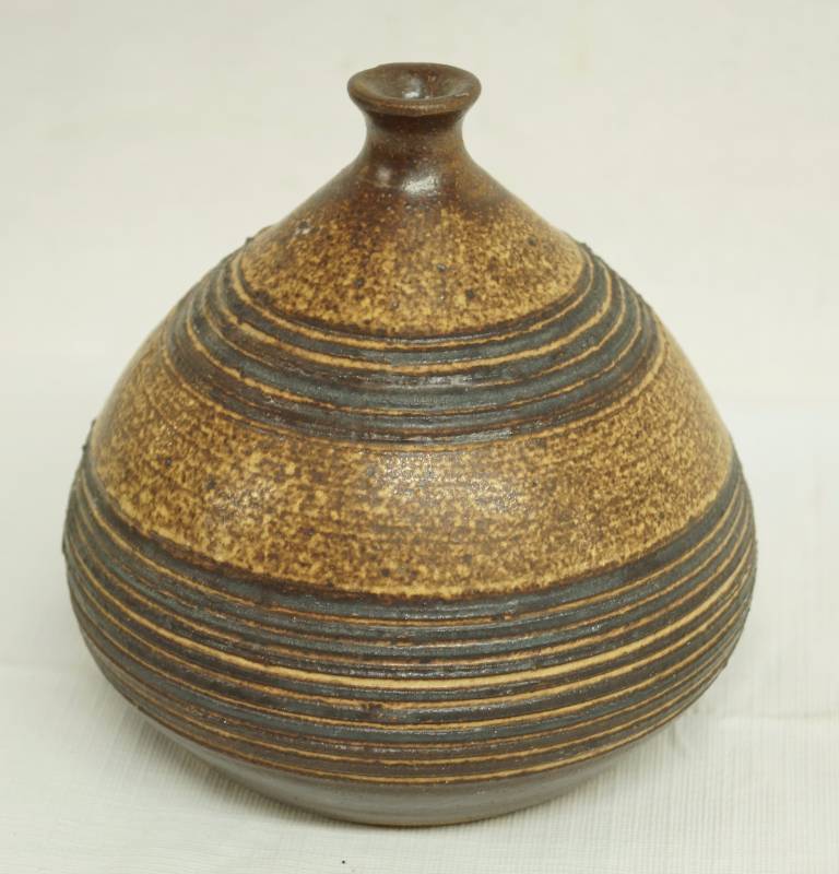 lot 6180 image: Stoneware Pottery Vase by Scott Jost 1981