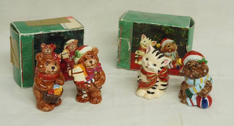 lot 6183 image: Christmas Cuties - Salt and Pepper Shaker Sets - Bears and CatDog in orig boxes