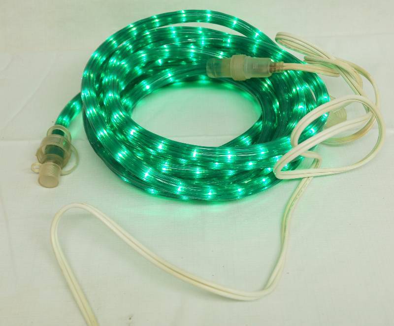 lot 6207 image: Green Rope Light - Works See Photos