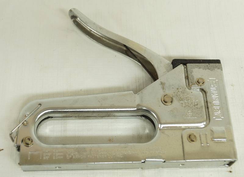 lot 6235 image: Stanley TR45 Staple Gun