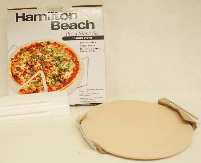 lot 6261 image: Hamilton Beach Pizza Stone Set 15 Stone NEW in Box