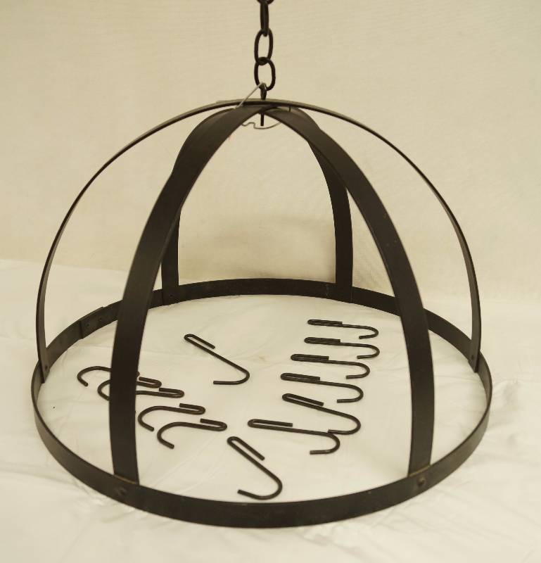 lot 6274 image: Metal Hanging Kitchen Pot Hanging Rack