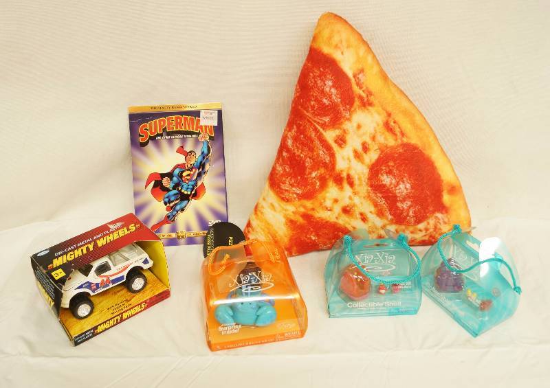 lot 6309 image: Assorted Fun Toys NEW - Take A Look Here