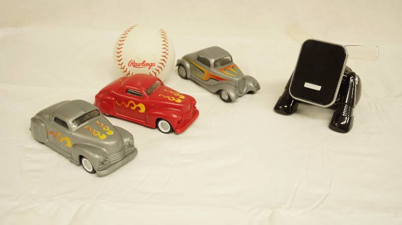lot 6313 image: 3 Cars - Softball and Electronic Dancing Toy