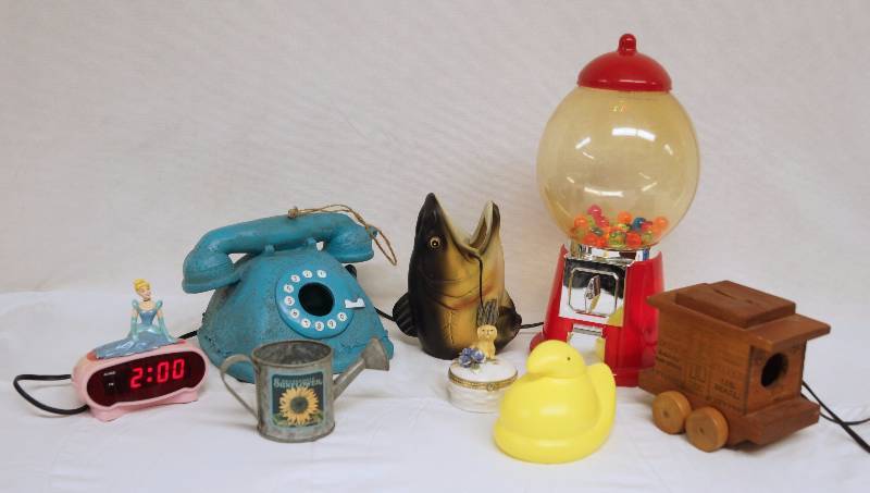 lot 6315 image: Really Cool Home Decor - Fish - Gumball Machine - Phone - Wooden Train - DISNEY Clock