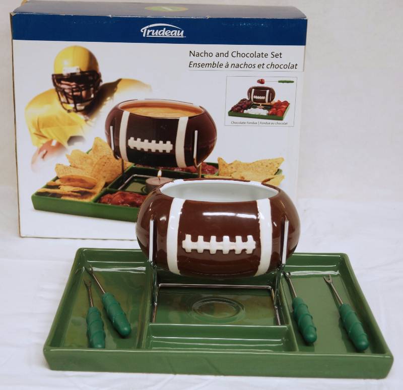 lot 6328 image: Trudeau Nacho and Chocolate Set in Box - Football Themed