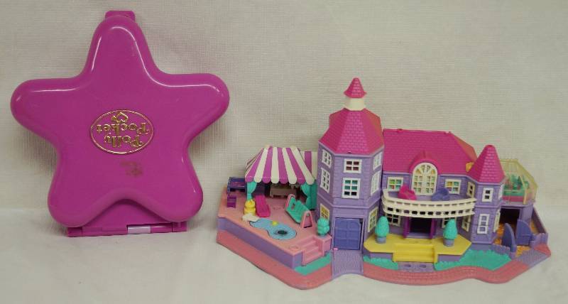 lot 6338 image: Polly Pocket Toy Land
