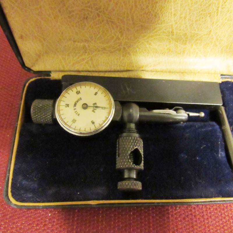 lot 4092 image: Micrometer - GEM Instrument Mfg. Co. - Box says Model 222