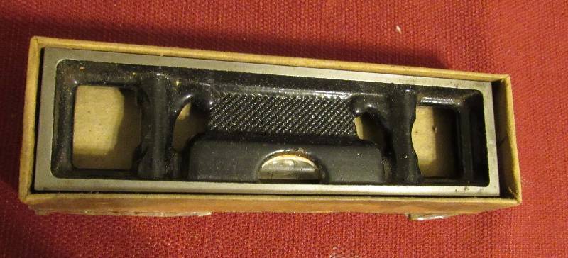 lot 4106 image: Vintage 6 Level - Made by  LSS Company in Box - Minimal Wear - Nice