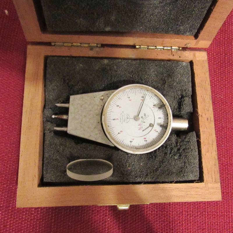 lot 4103 image: Vintage H.C. Kroplin Gauge S164U - Measures 0.1 Dioptrie - n1.523 - Made in Germany - Nice In original wooden case