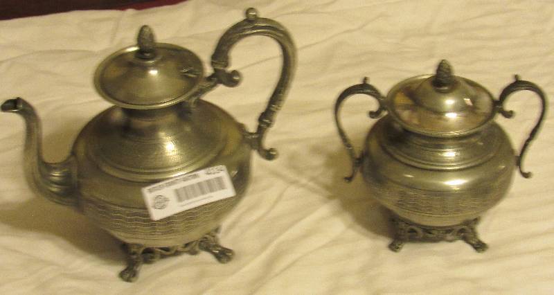 lot 4114 image: Vintage Silver Tea Pot and Sugar Bowl - 1323 S7072 L. Ravinet LR - WOW