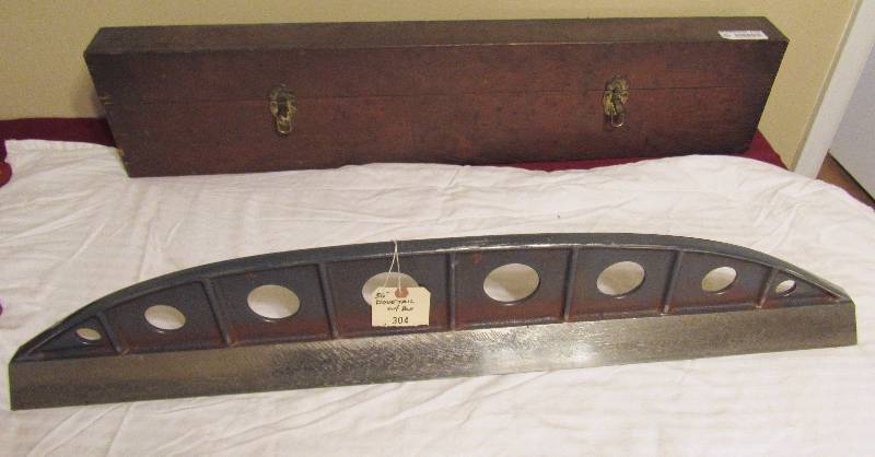 lot 4115 image: Dovetail Straight Edge - 36 w box WOW