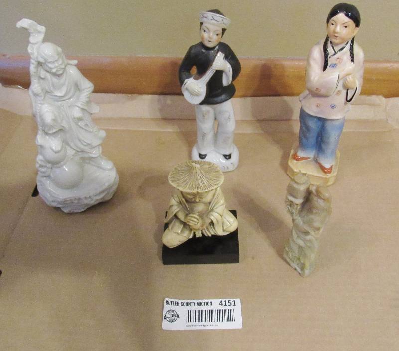 lot 4151 image: Set of Asian Collectible Pieces