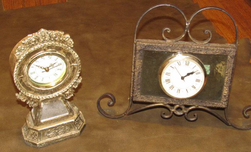 lot 4185 image: 9 GoldMirrored Clock & GlassMetal Frame Clock