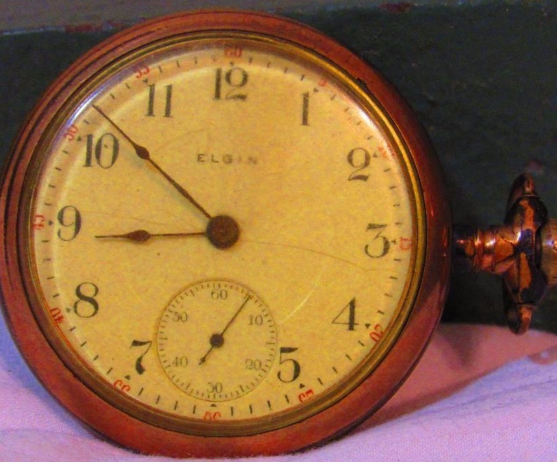 lot 4160 image: Old Elgin Pocket Watch