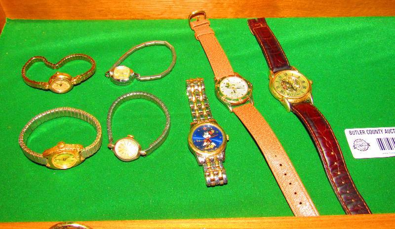 lot 4198 image: Set of 7 Vintage Ladies Watches