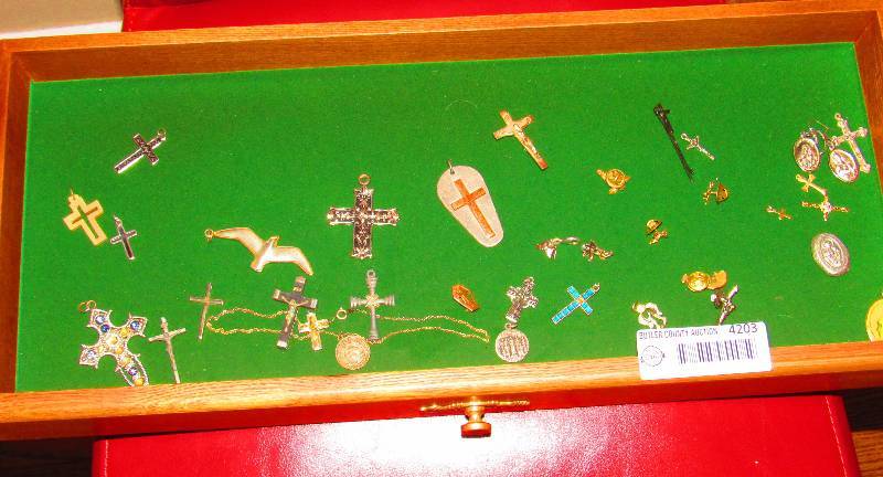 lot 4203 image: Lot of 35 Cross  Religious Pendants with 1 Pair of Earrings