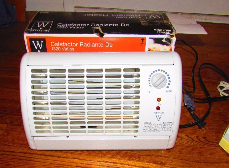 lot 4213 image: Westpointe Space Heater - New in Box