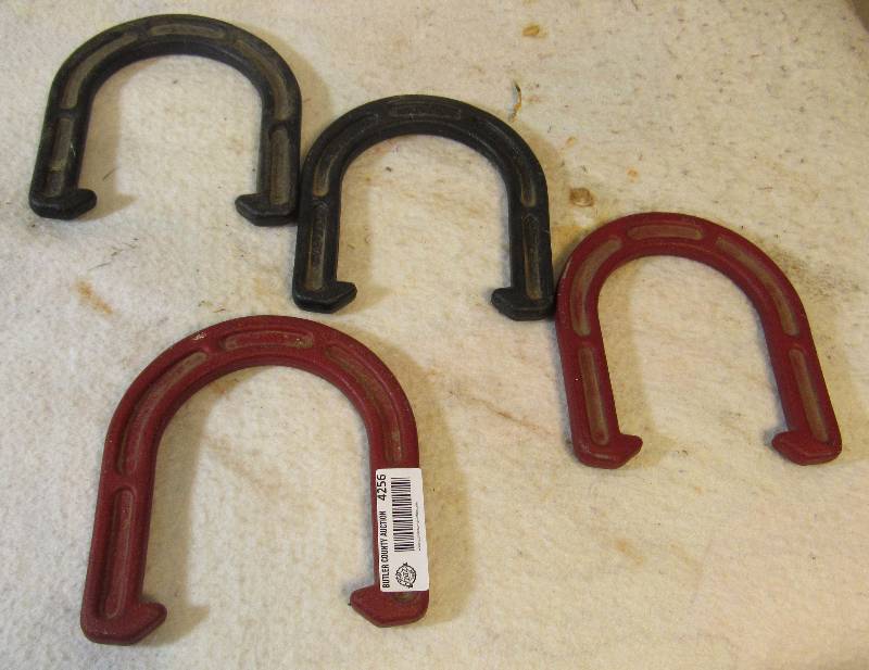 lot 4256 image: Lot of 4 Plastic Horse Shoes