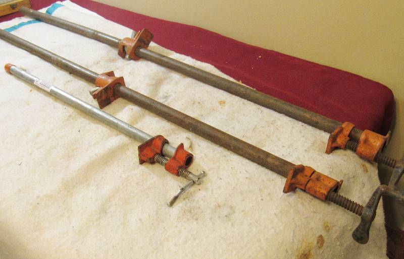 lot 4736 image: Lot of 3 Adjustable Clamps - see photos