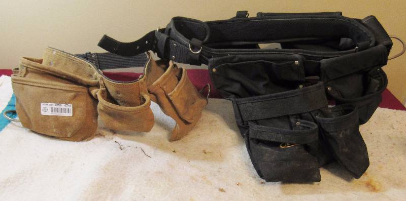 lot 4747 image: Lot of 2 Canvas Tool Belts - See photo - Very handy Gotta have these